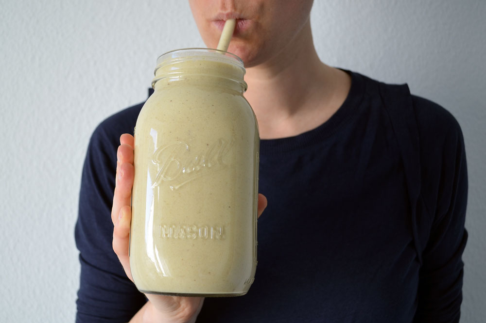 Favorite ever Breakfast Smoothie with Quinoa and Bananas