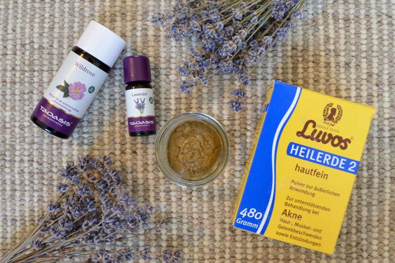 Three Easy Cosmetic DIYs with Lavender Essential Oil (Lavender Face Oil